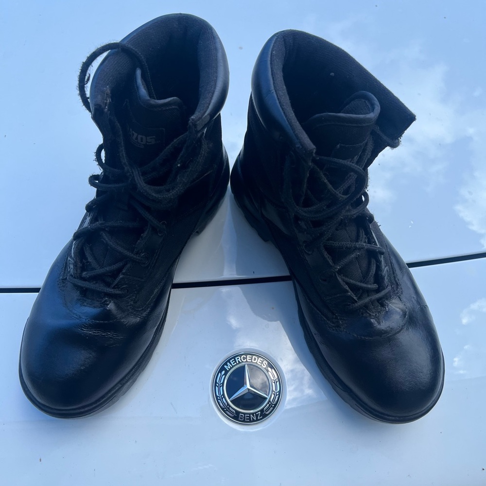 Steel toe boots good condition